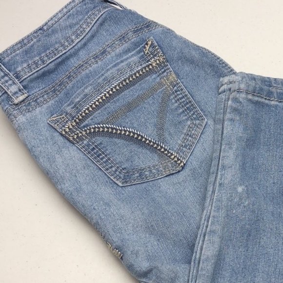 LIKE NEW SEVEN7 FACTORY DENIM CAPRIS 6/28x17 EMBROIDERED BACK POCKETS 🦋 - Picture 4 of 15